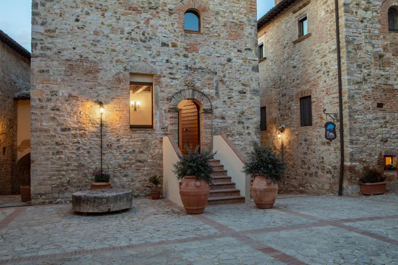 Hotel Borgo Petroro Todi Exterior foto